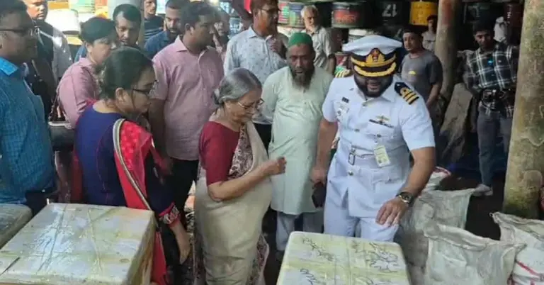 পরিদর্শনে উপদেষ্টা ফরিদা আখতার